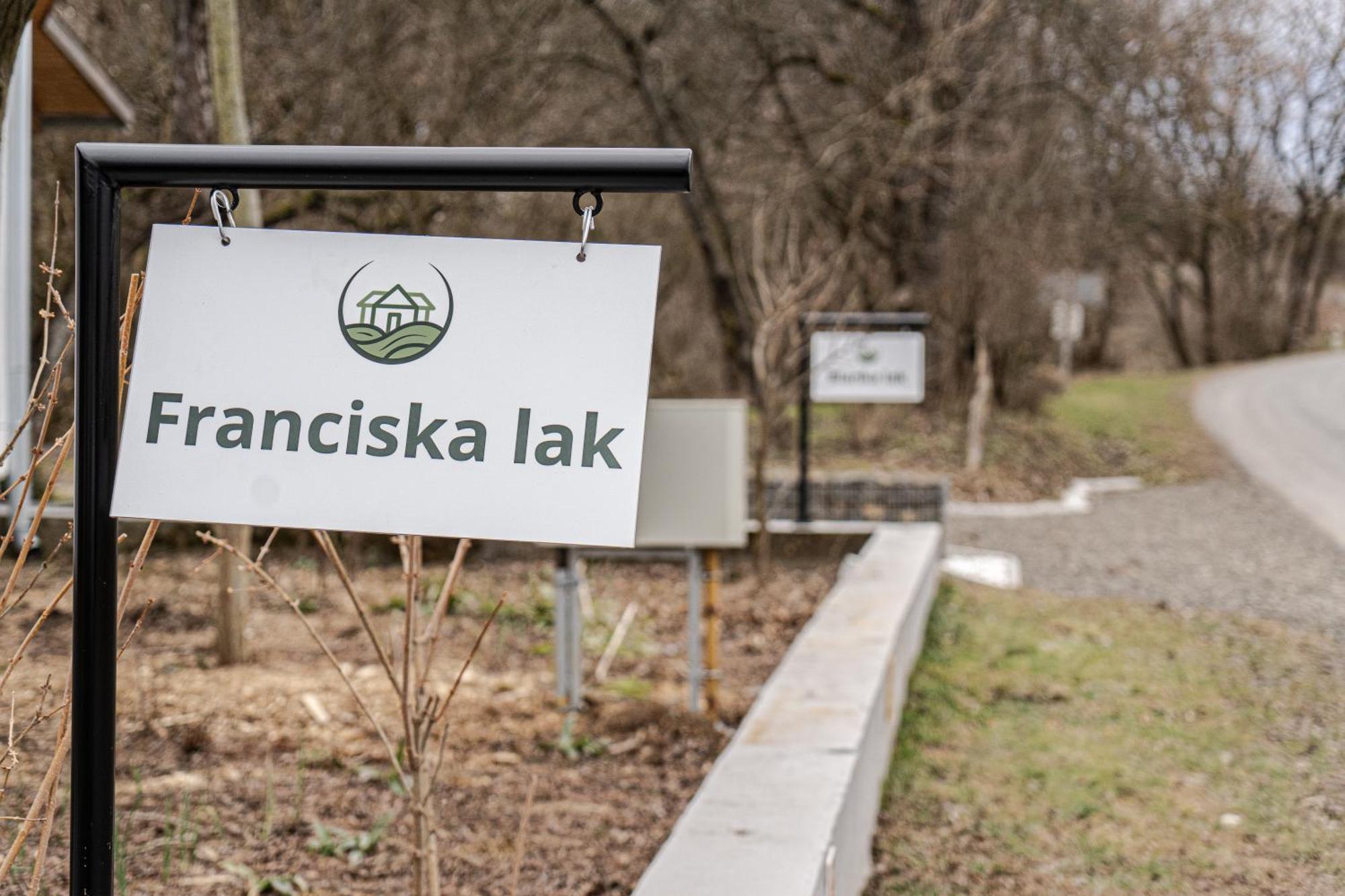 Ferienwohnung Csuecsoek Apartman - Franciska Lak Szanda